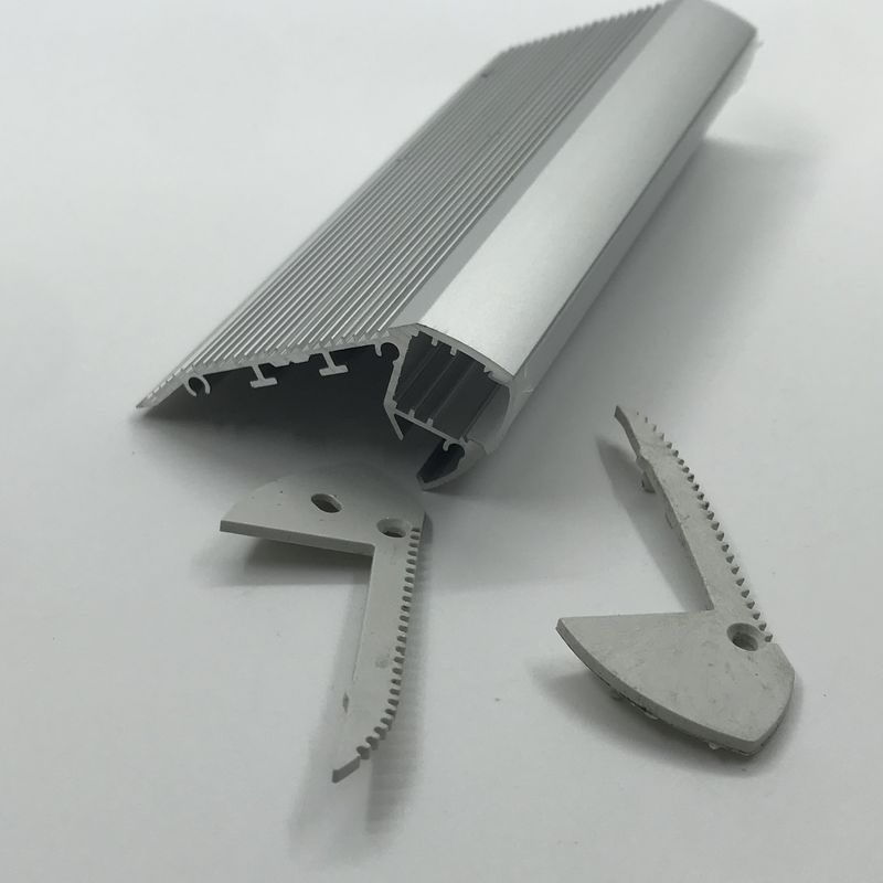لمحات LED الألومنيوم المضادة للانزلاق درج